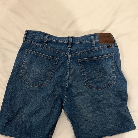 Wrangler Men's Relaxed Fit Jeans - Blue - Picture 5 of 5